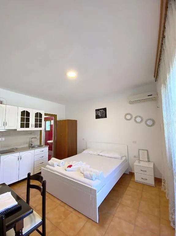 Arlind'S Apartaments Vlorë 0*,  Albánie
